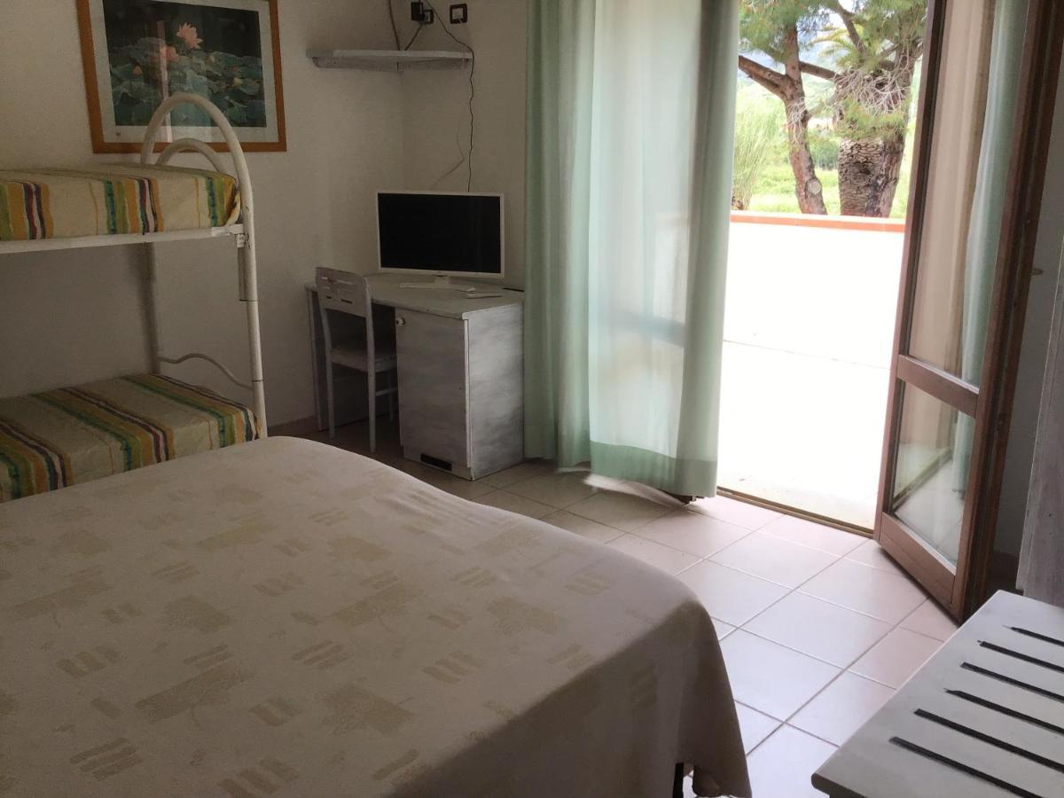 Hotel Villa Cristina Marina di Campo Buitenkant foto